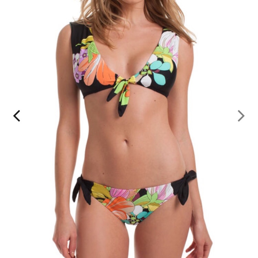 Bikini Set - image 1